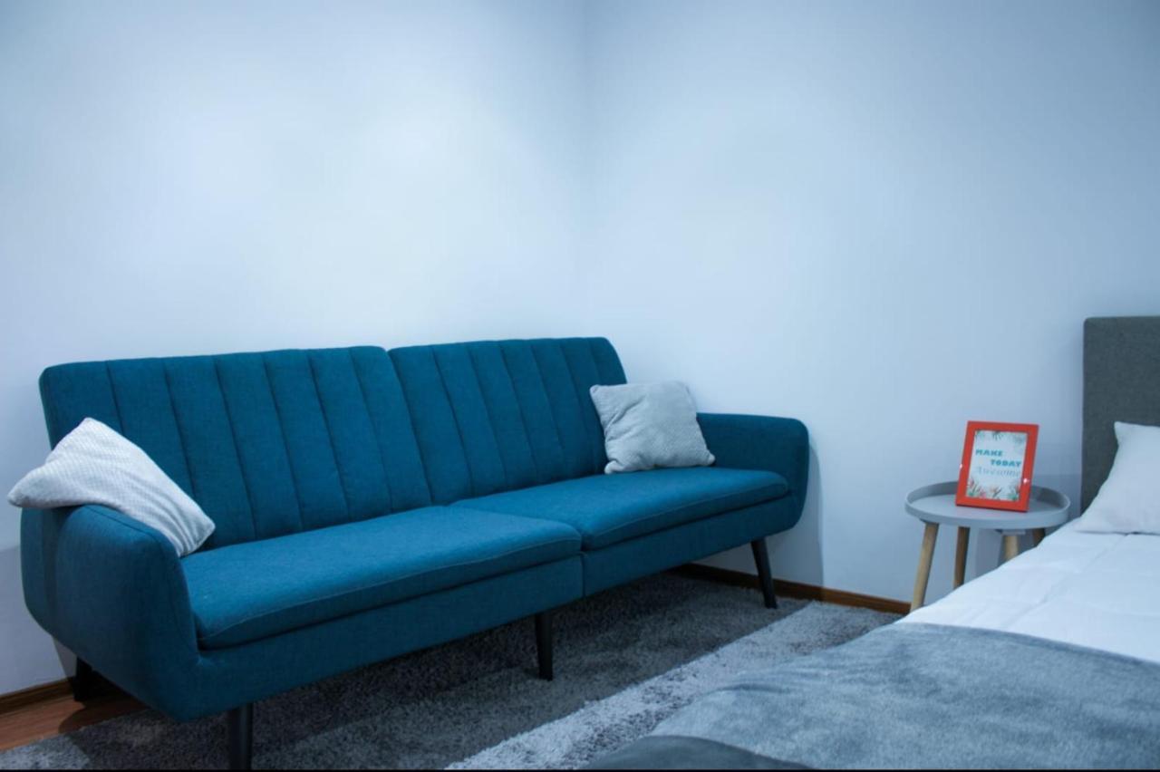 Vlad'S Downtown Apartment Petrila ภายนอก รูปภาพ